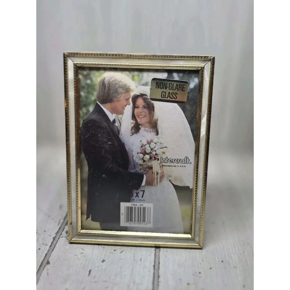 Vtg Intercraft 5x7 Mother Of Pearl Inlay Picture Frame Gold Tone Ornate Easel